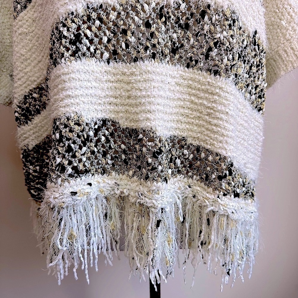 NWT Anthropologie Moth Crewneck Ivory with Metallic Thread Poncho Size Small - Picture 8 of 15